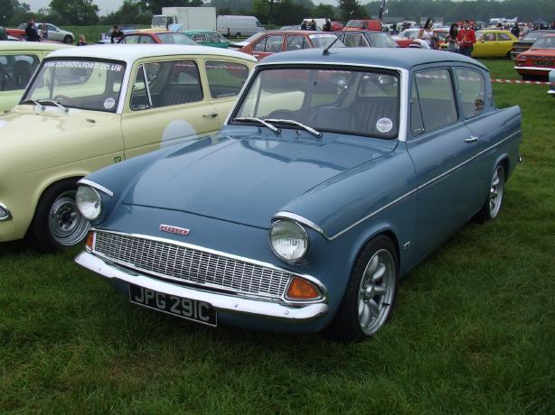 Classic Ford - Ford Anglia