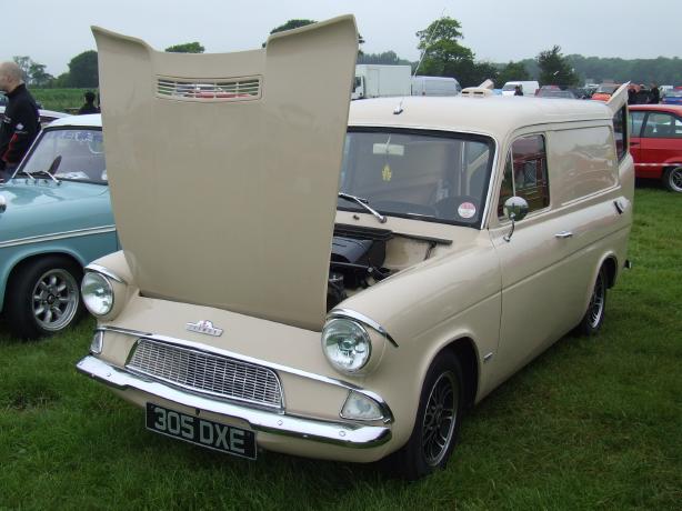 Classic Ford - Ford Anglia