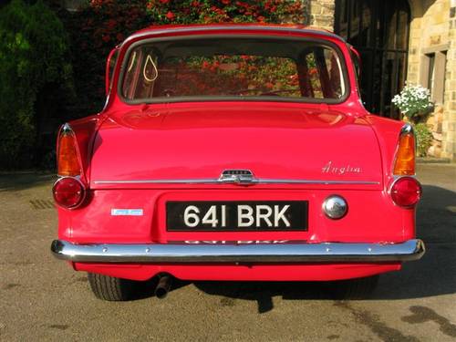Superspeed Ford Anglia 7